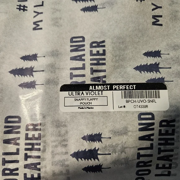 Portland Leather Goods Flappy Snappy Pouch Ultra Violet - Picture 9 of 12